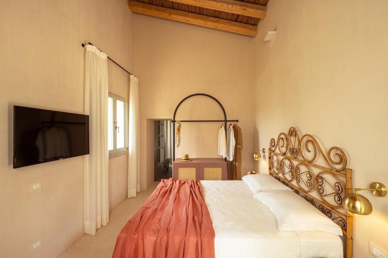Il Giardino Grande - Dimora In Salento Bed and Breakfast Parabita Εξωτερικό φωτογραφία
